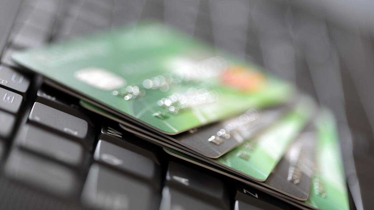 How do fled borrowers clear their identities and go back to the UAE